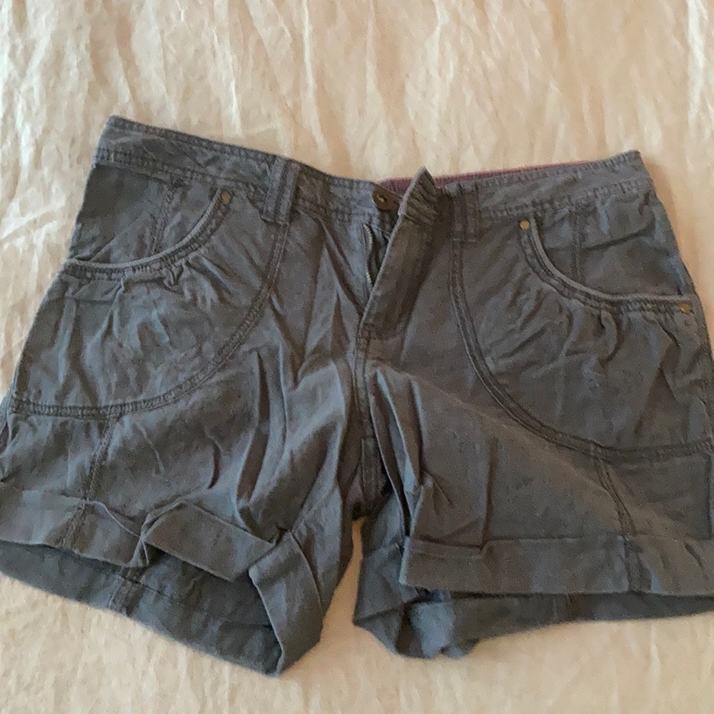 Apt 9 grey linen shorts